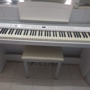 piano điện trắng thanh lý